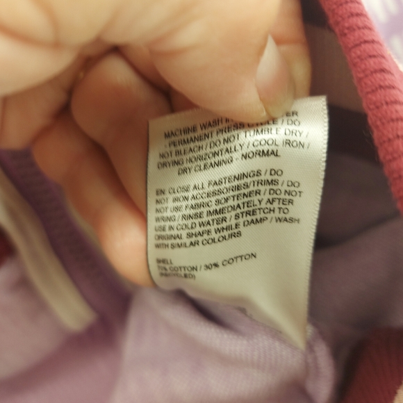 PUMA x lemlem geometric zipped Cropped jacket Size Small Vivid Violet - Picture 10 of 12